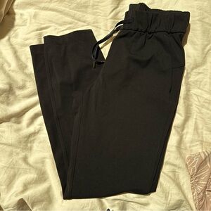 Lululemon size 2 On The Fly Pant.